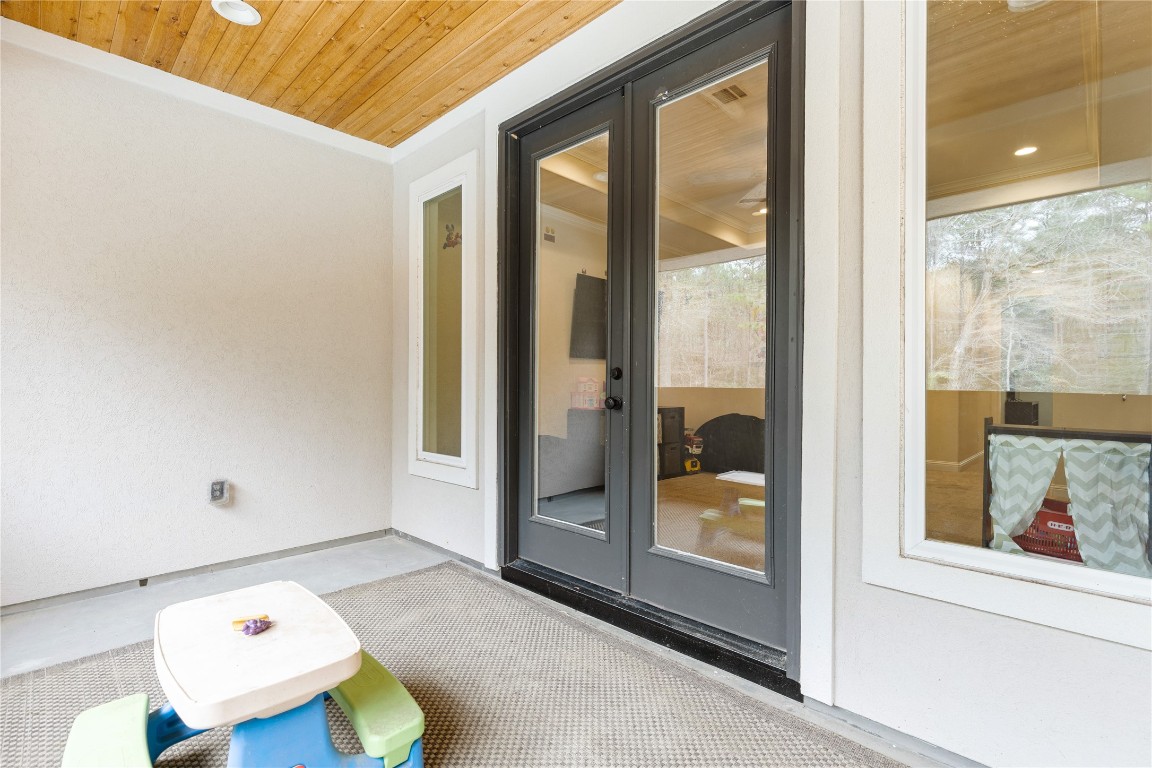 141 Sundog Road Huntsville, TX 77340 - Photo 26 of 49 a bathroom with a sink and a mirror