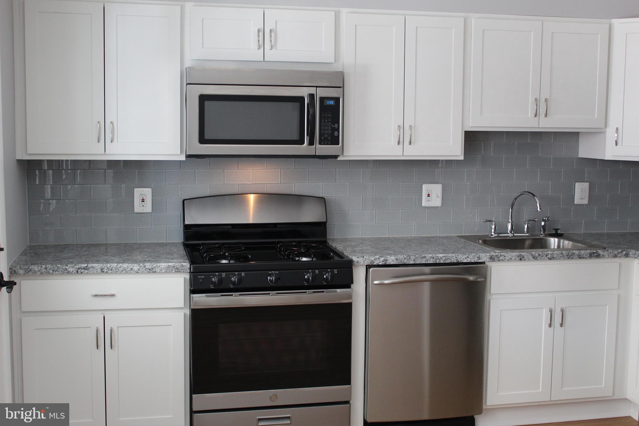 8167 Park Haven Road Baltimore, MD 21222 - Photo 9 of 30