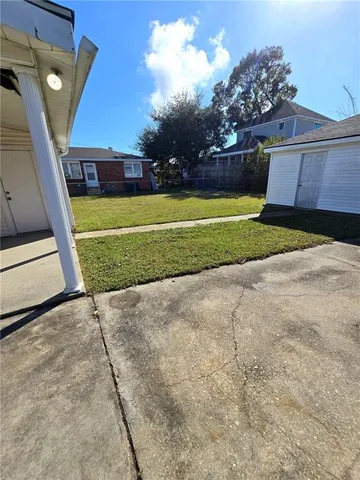 $138,000 | 206 2nd Street, Chalmette, LA 70043