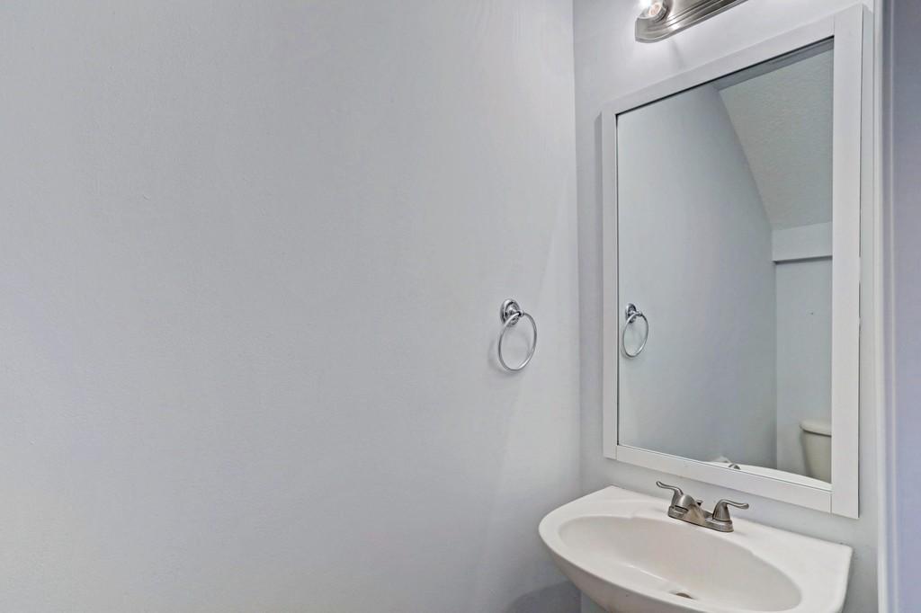 6515 Diamond Springs Terrace, Unit 2404 West Palm Beach, FL 33411 - Photo 19 of 38 23