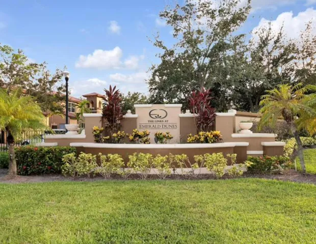 $2,500 | 6515 Diamond Springs Terrace, Unit 2404, West Palm Beach, FL 33411