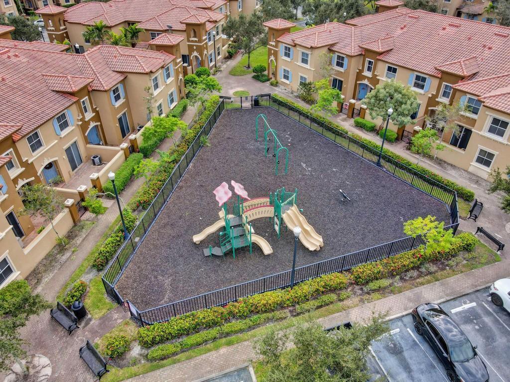 6515 Diamond Springs Terrace, Unit 2404 West Palm Beach, FL 33411 - Photo 29 of 38 33