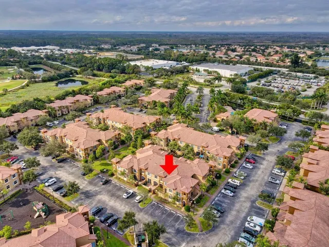 $2,500 | 6515 Diamond Springs Terrace, Unit 2404, West Palm Beach, FL 33411