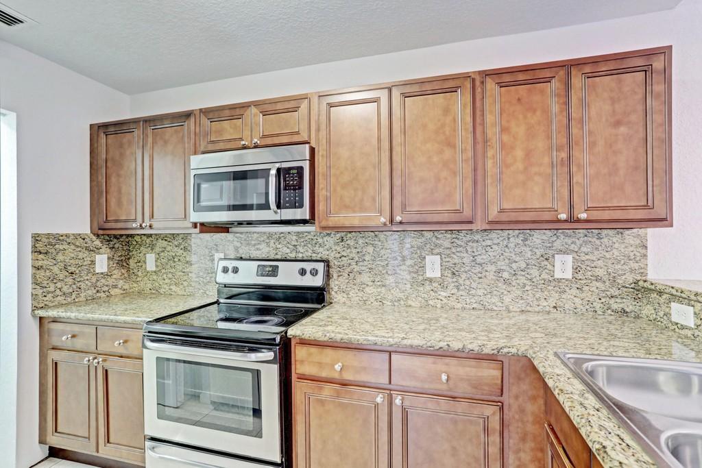 6515 Diamond Springs Terrace, Unit 2404 West Palm Beach, FL 33411 - Photo 6 of 38 5