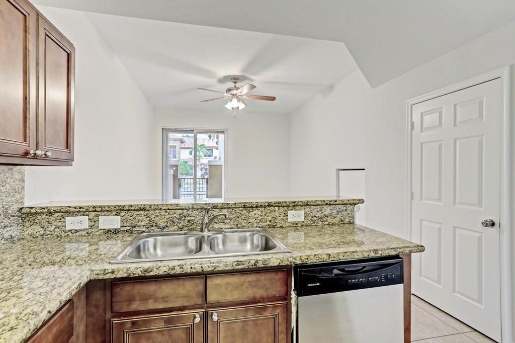 6515 Diamond Springs Terrace, Unit 2404 West Palm Beach, FL 33411 - Photo 7 of 38 6