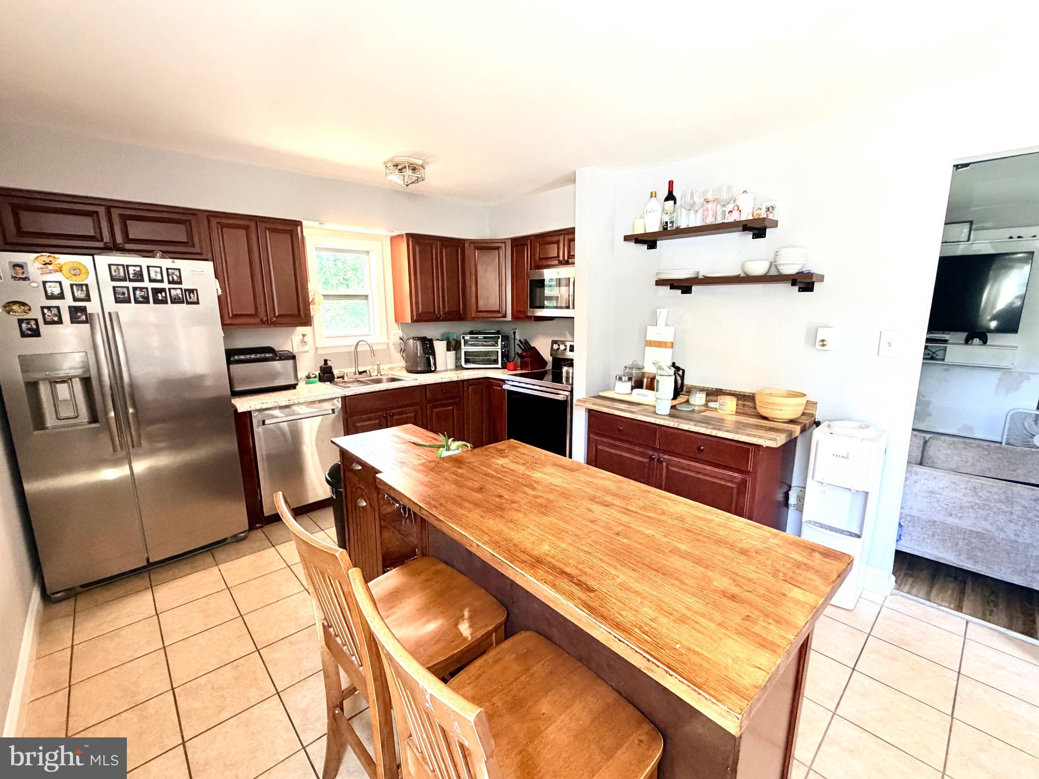 1 Wiltshire Road Sicklerville, NJ 08081 - Photo 4 of 12 Gallery Image 4