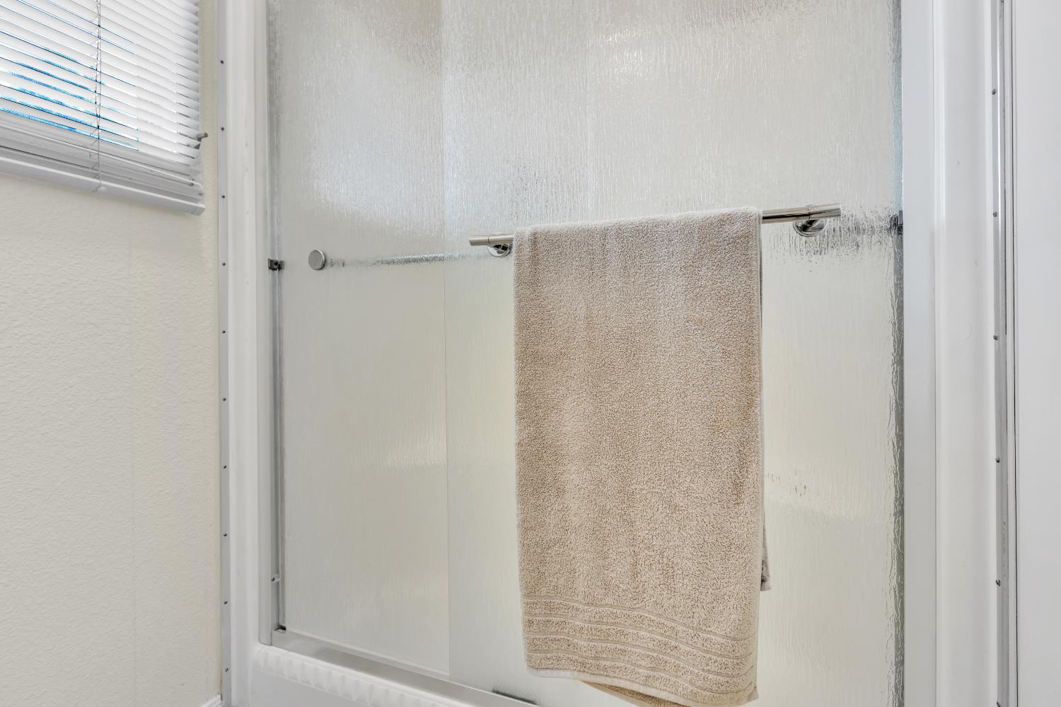 3816 Moana Way Modesto, CA 95355 - Photo 11 of 31