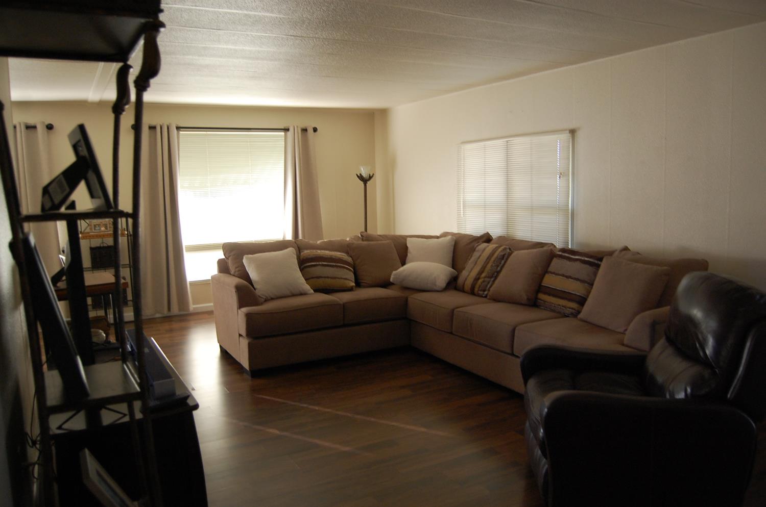 3816 Moana Way Modesto, CA 95355 - Photo 4 of 28