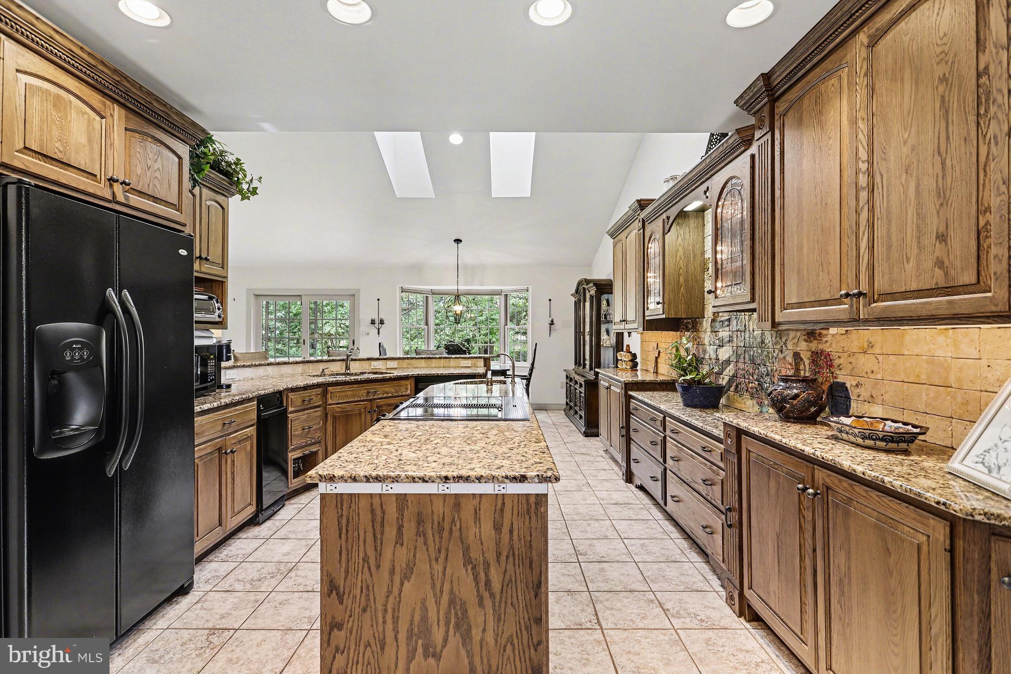 615 West 3rd Avenue Lititz, PA 17543 - Photo 11 of 48