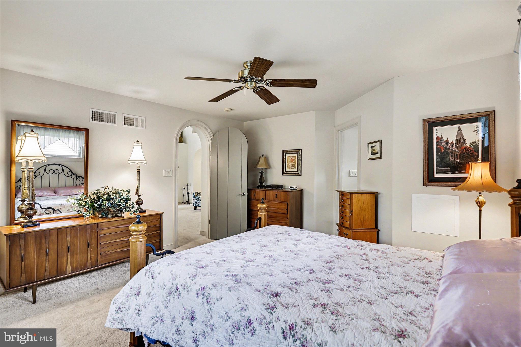 615 West 3rd Avenue Lititz, PA 17543 - Photo 18 of 48