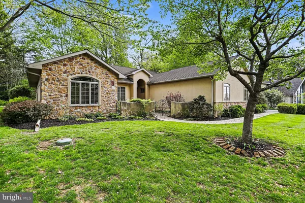 $575,000 | 615 West 3rd Avenue, Lititz, PA 17543