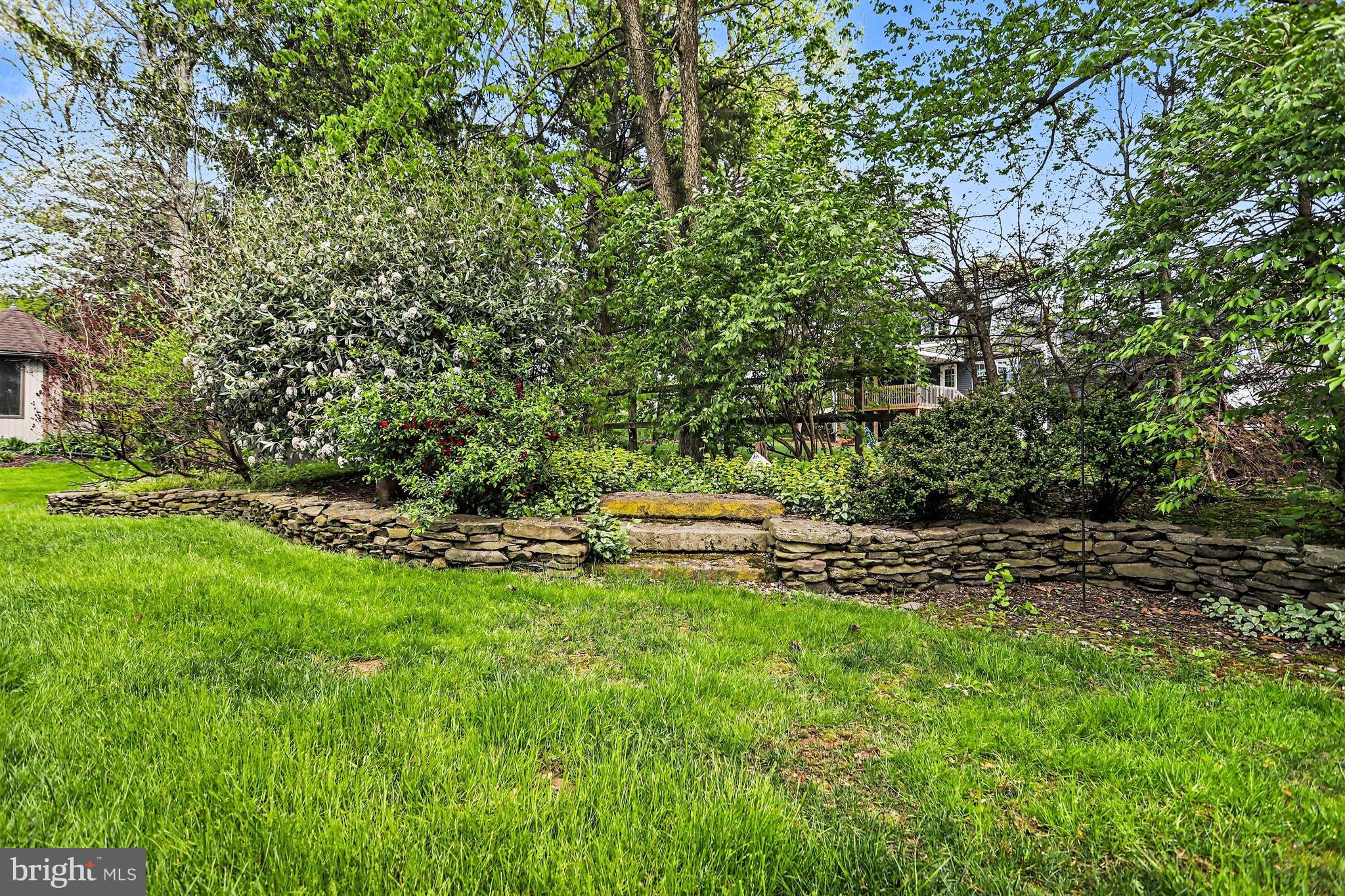 615 West 3rd Avenue Lititz, PA 17543 - Photo 37 of 48