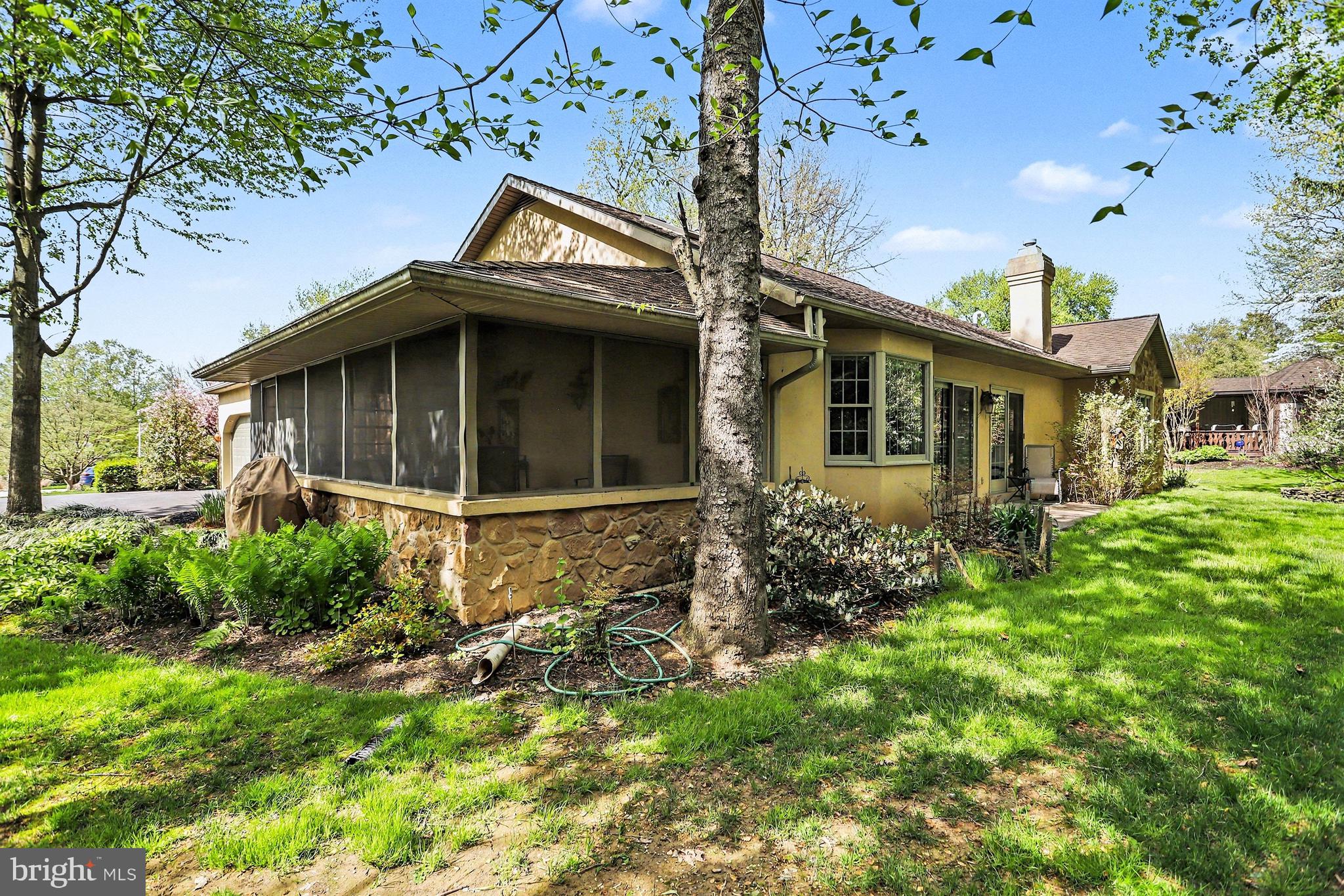 615 West 3rd Avenue Lititz, PA 17543 - Photo 41 of 48