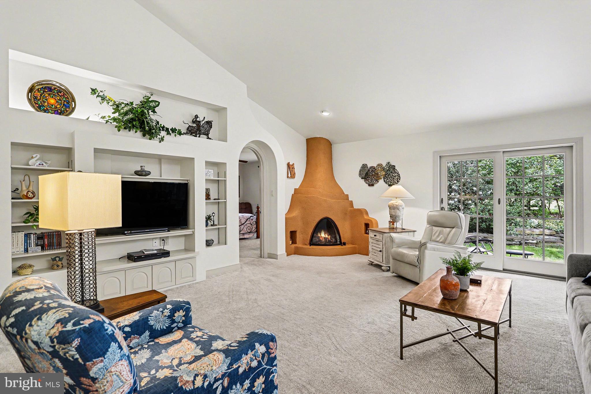 615 West 3rd Avenue Lititz, PA 17543 - Photo 6 of 48