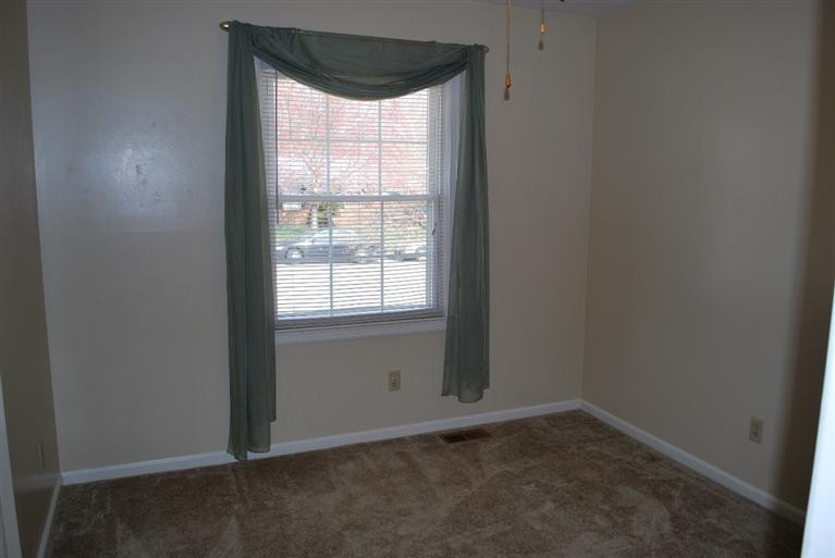 1828 Raleigh Road Lexington, KY 40505 - Photo 8 of 30 Photo 8
