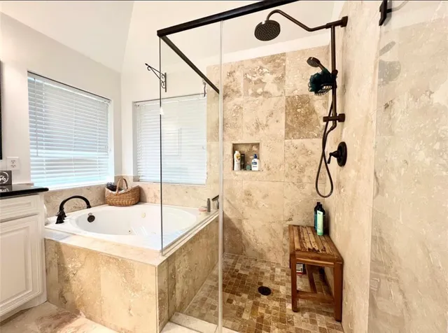 $2,650 | 14 Crestview Trail, Houston, TX 77082