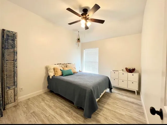 $2,650 | 14 Crestview Trail, Houston, TX 77082