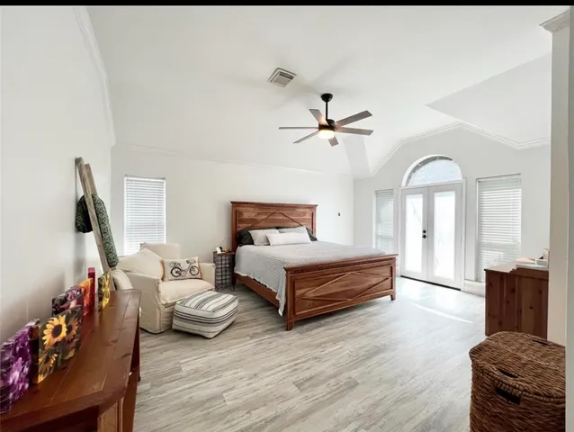 $2,650 | 14 Crestview Trail, Houston, TX 77082