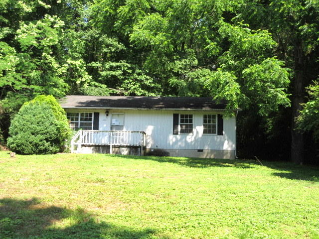 2527 Dutch Valley Road Clinton, TN 37716 - Photo 1 of 10 IMG_7317