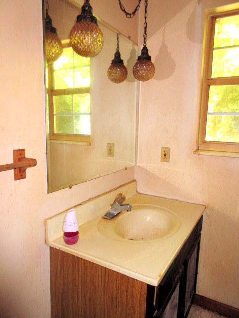 2527 Dutch Valley Road Clinton, TN 37716 - Photo 5 of 10 IMG_7300