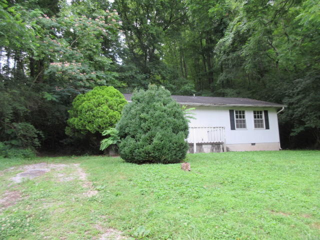 2527 Dutch Valley Road Clinton, TN 37716 - Photo 9 of 10 IMG_8111