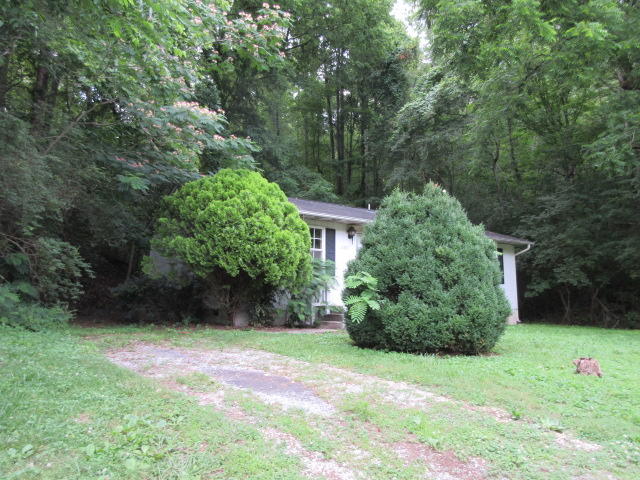 2527 Dutch Valley Road Clinton, TN 37716 - Photo 10 of 10 IMG_8110