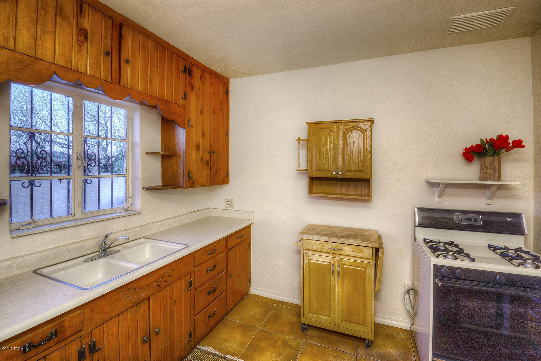 2100 East Grant Road Tucson, AZ 85719 - Photo 10 of 23