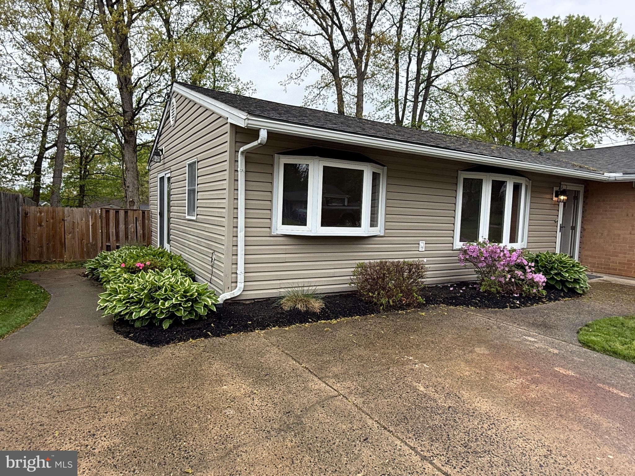 416 Breslin Road Joppa, MD 21085 - Photo 3 of 32 Charming home with lush landscaping.