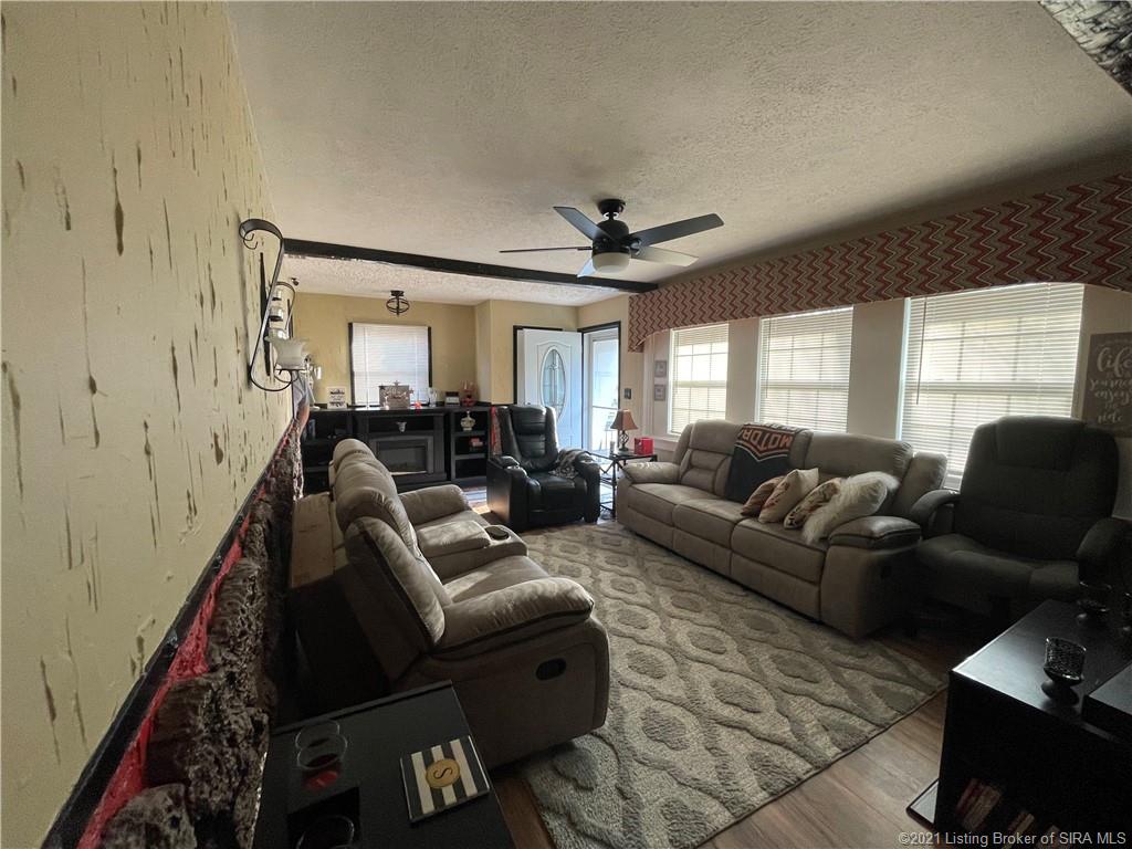 4404 Grant Line Road New Albany, IN 47150 - Photo 5 of 38 Gallery Image 5