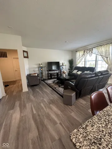 $382,500 | 4557 Timberline Trail, Whitestown, IN 46075