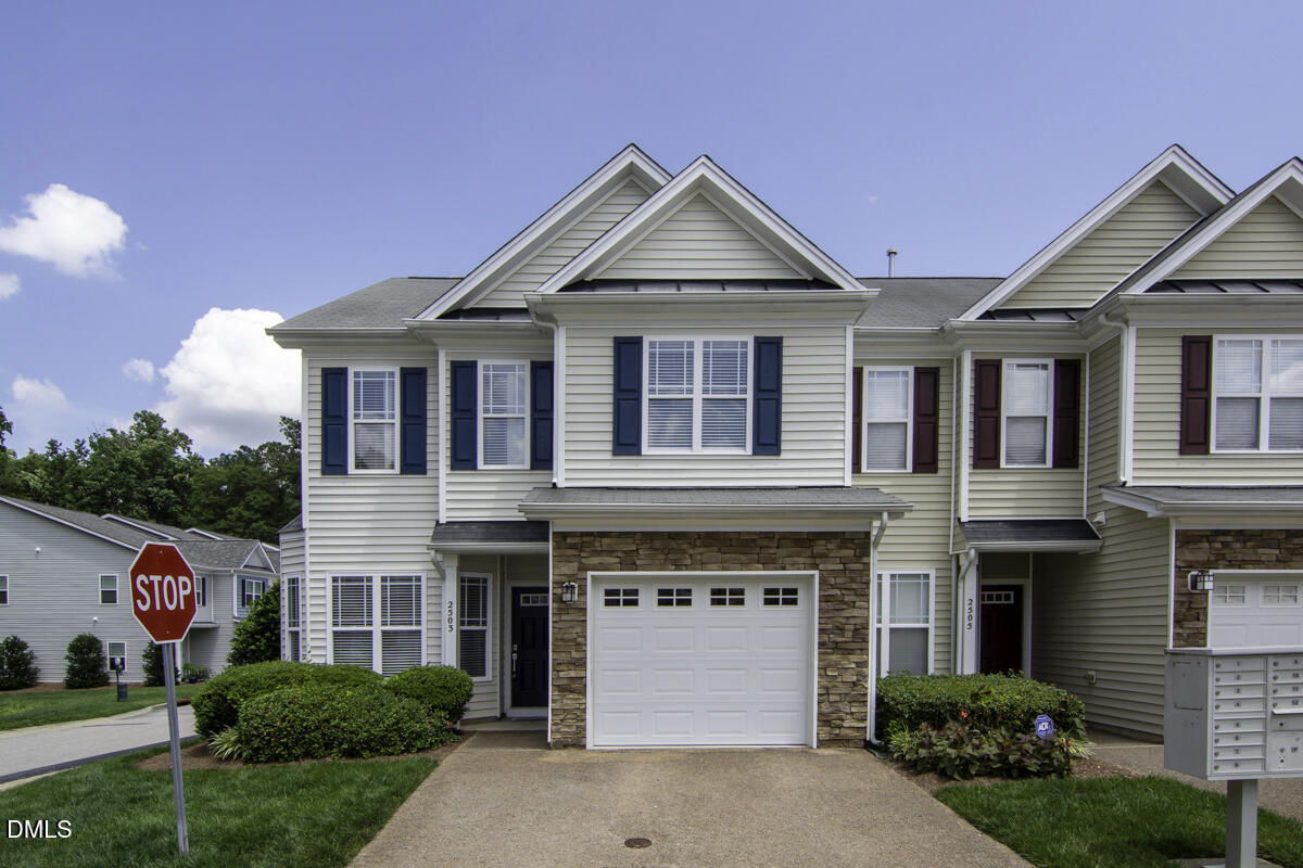 2503 Asher View Court Raleigh, NC 27606 - Photo 1 of 19 2503 Asher View Ct_www.scalaphotography.