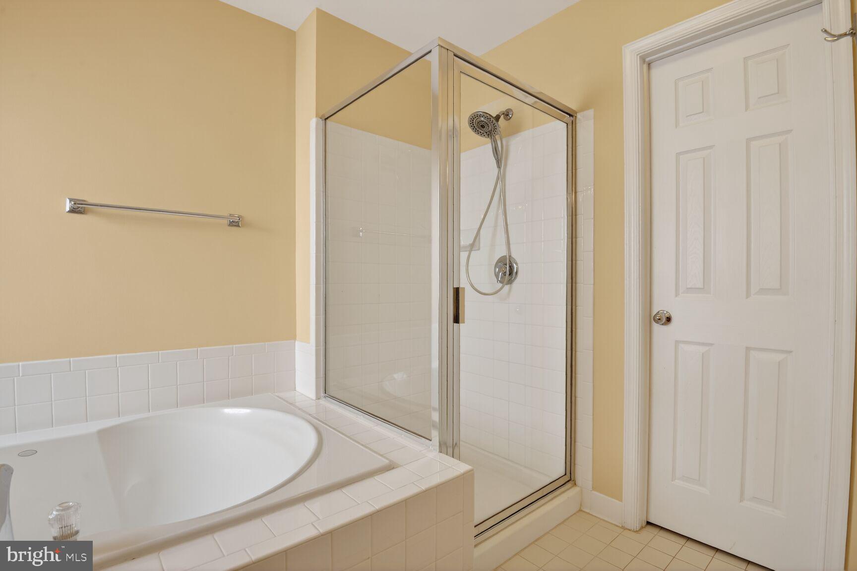 4734 Feature Oak Way Fairfax, VA 22032 - Photo 27 of 47 Bathroom