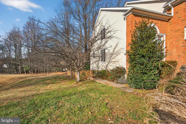 $1,135,000 | 4734 Feature Oak Way, Fairfax, VA 22032