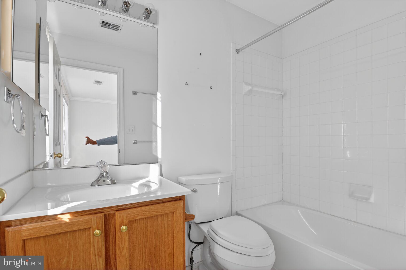 4734 Feature Oak Way Fairfax, VA 22032 - Photo 33 of 47 Upper Level #3 Bathroom