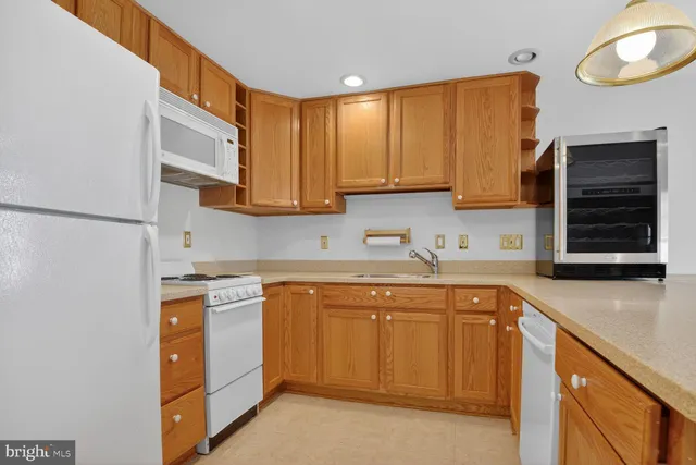 $1,135,000 | 4734 Feature Oak Way, Fairfax, VA 22032