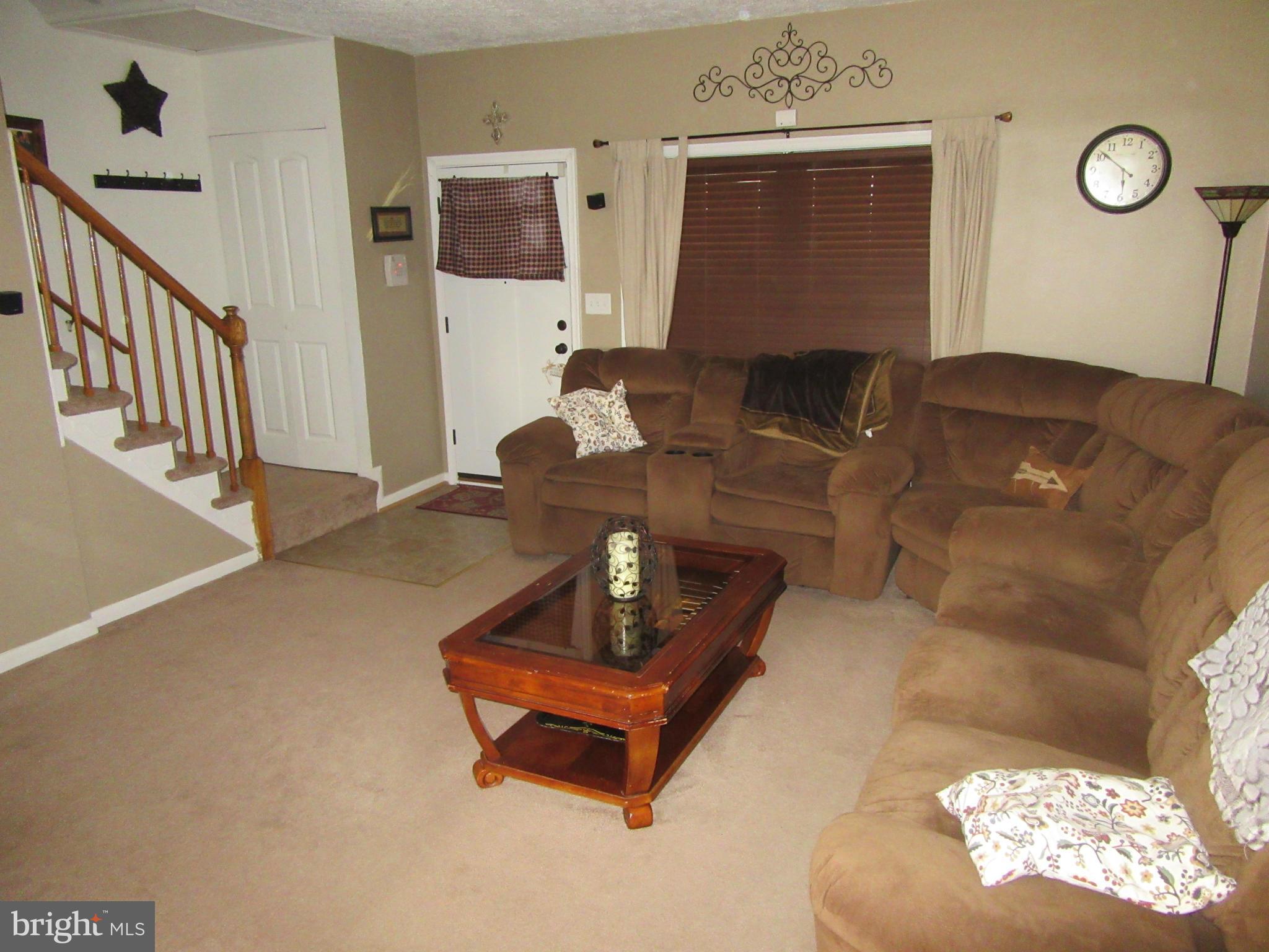 1726 Stokesley Road Baltimore, MD 21222 - Photo 3 of 23 a living room with furniture