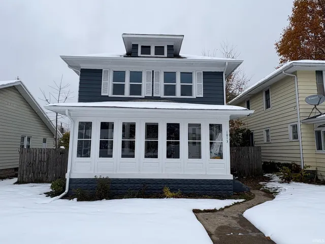 $238,500 | 1013 East Fairview Avenue, South Bend, IN 46614