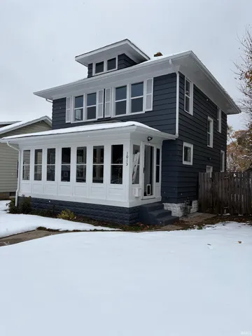 $238,500 | 1013 East Fairview Avenue, South Bend, IN 46614
