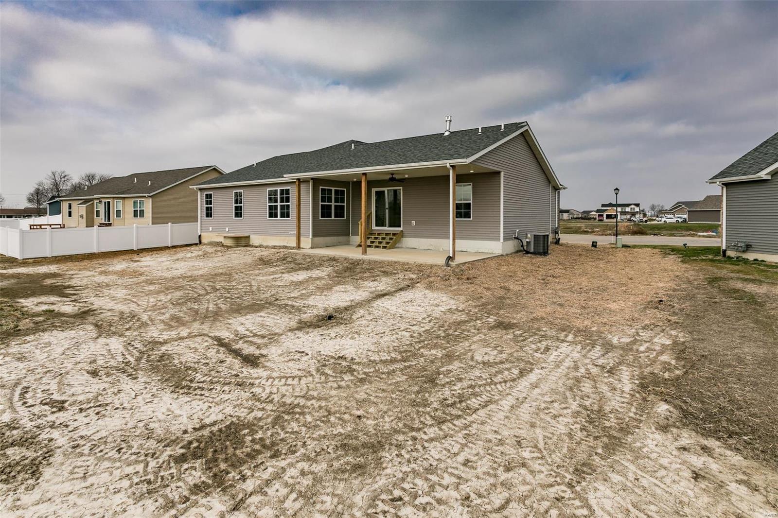 209 Ranchero Drive Hamel, IL 62046 - Photo 28 of 32