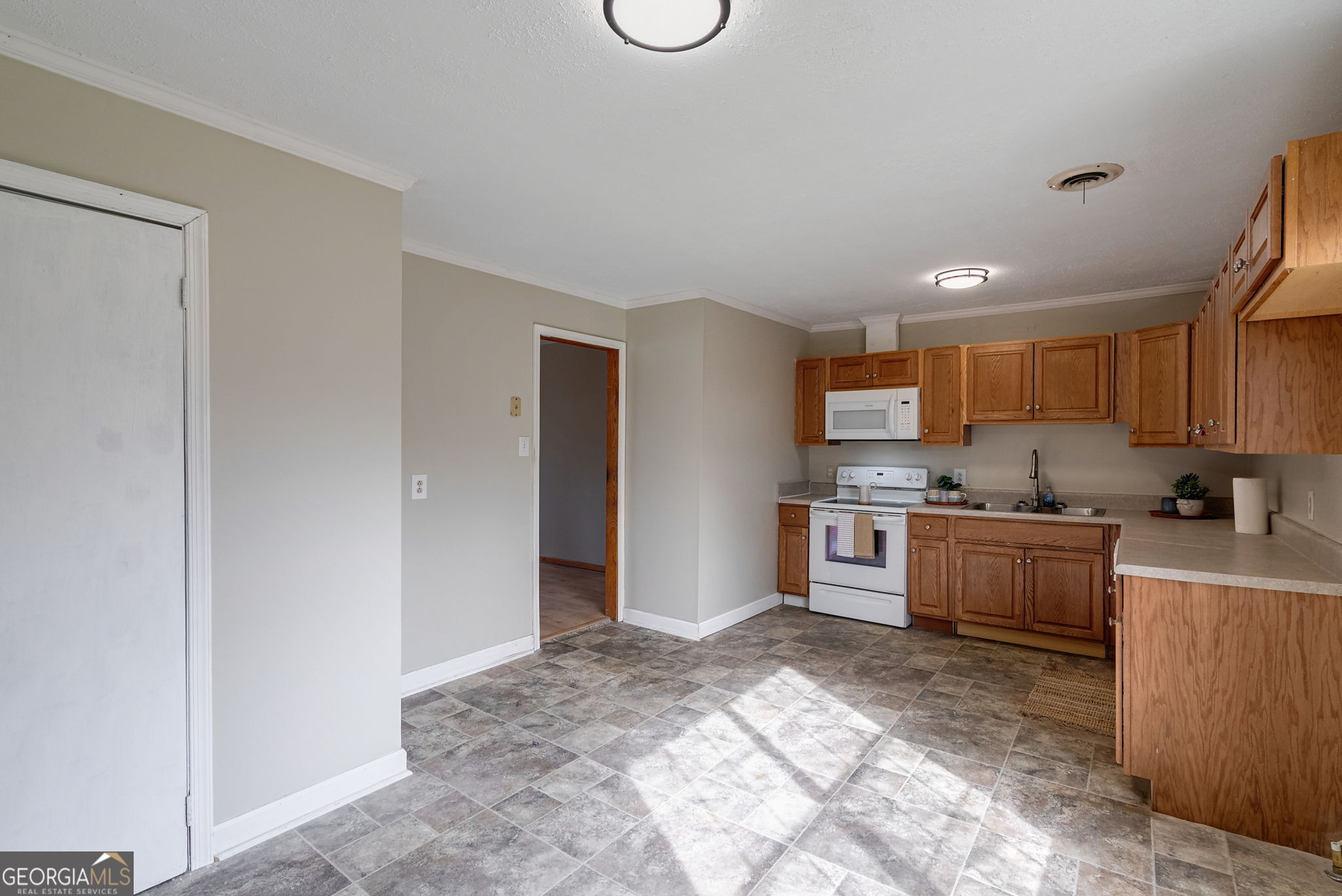 252 Raytown Road Northeast Crawfordville, GA 30631 - Photo 11 of 36