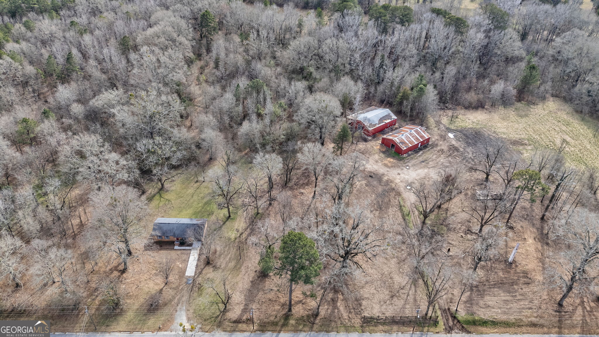 252 Raytown Road Northeast Crawfordville, GA 30631 - Photo 3 of 36 a view of a outdoor space