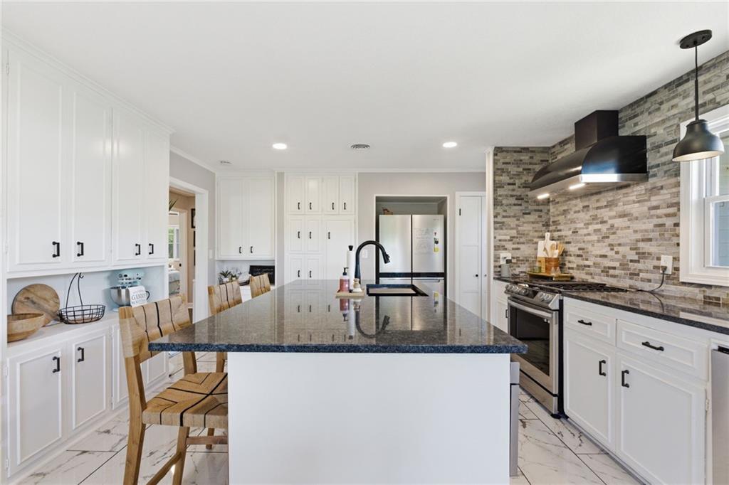 4402 South Phelps Road Independence, MO 64055 - Photo 11 of 33