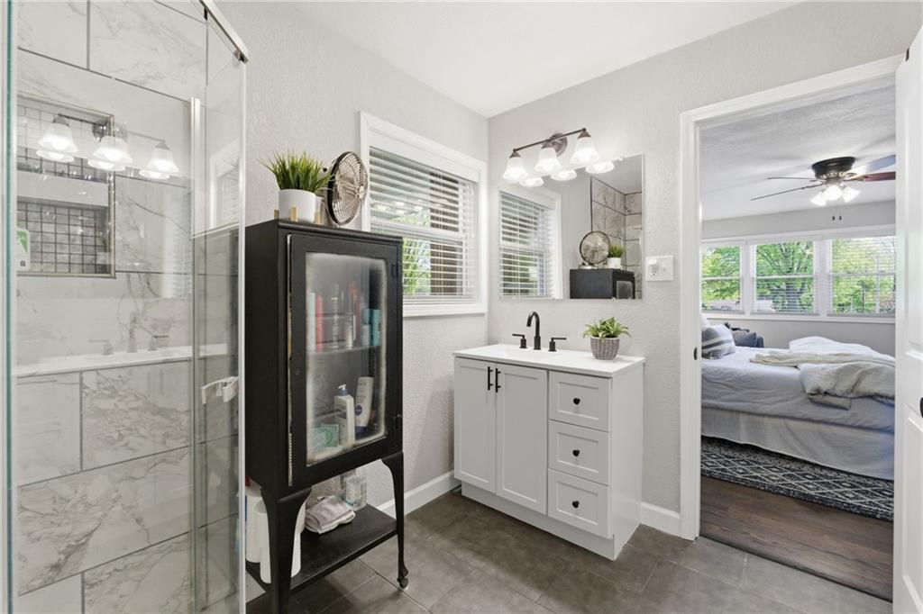 4402 South Phelps Road Independence, MO 64055 - Photo 19 of 33