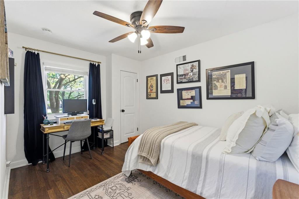 4402 South Phelps Road Independence, MO 64055 - Photo 24 of 33