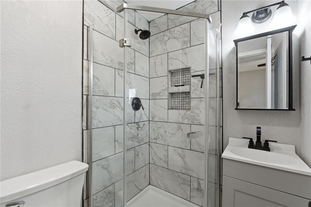 4402 South Phelps Road Independence, MO 64055 - Photo 25 of 33