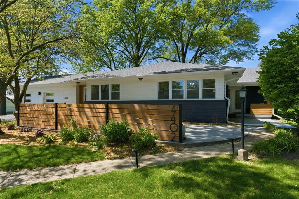 4402 South Phelps Road Independence, MO 64055 - Photo 3 of 33