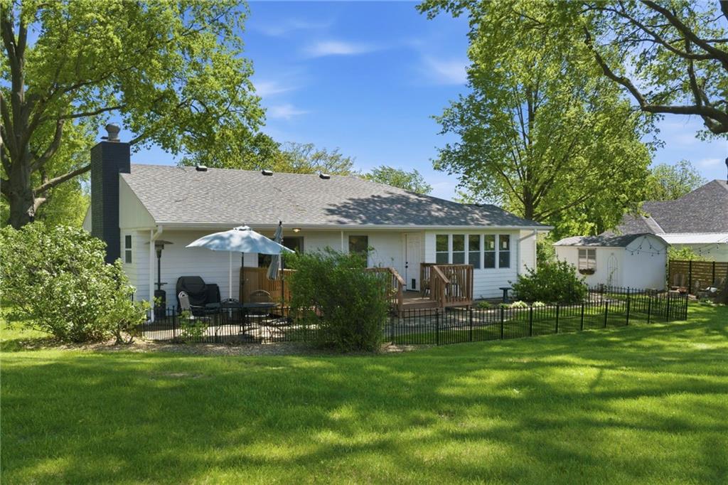 4402 South Phelps Road Independence, MO 64055 - Photo 31 of 33