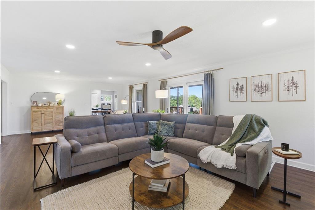 4402 South Phelps Road Independence, MO 64055 - Photo 6 of 33