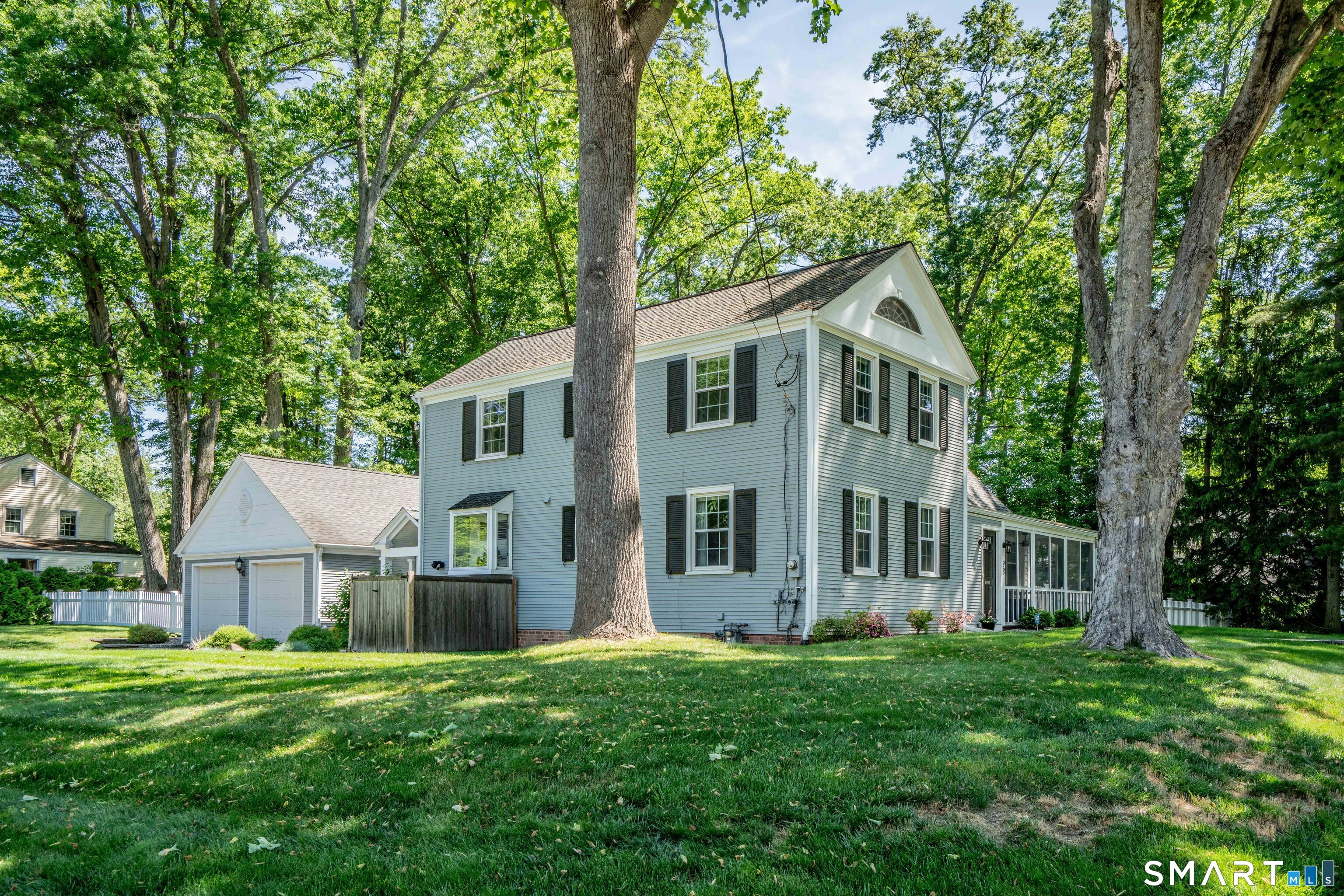 98 Colony Road West Hartford, CT 06117 - Photo 6 of 40