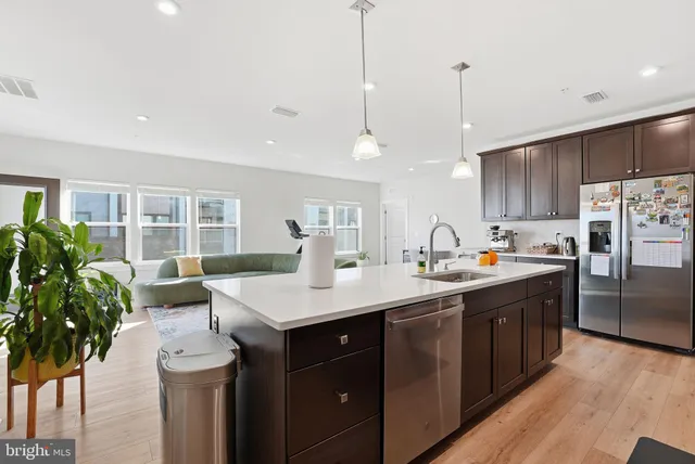 $2,800 | 46294 Mount Milstead Terrace, Unit 305, Sterling, VA 20164